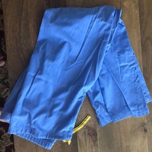 Cecil blue Wink scrub bottoms size Small